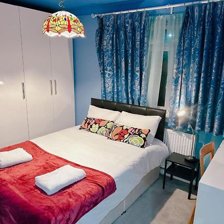 Luxury Double Blue Room London Exterior photo